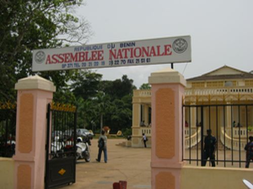 Article : Bénin. Vote de la loi sur un nouveau découpage administratif : quelle place pour les archives nationales?